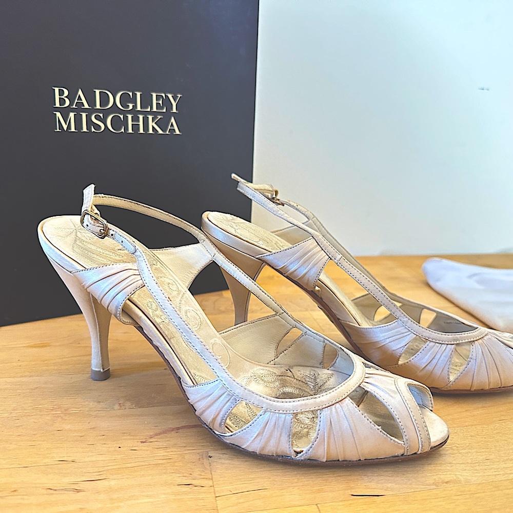 Badgley Mischka formal open toed sling back shoes